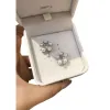 علب الحلي البيضاء، مسامير اللؤلؤ، عبارة عن علب حلاوة أنيقة Item Picture